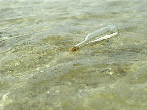 漂流瓶,海滩