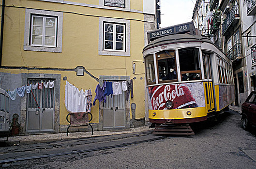 欧洲,葡萄牙,里斯本,阿尔法马区,有轨电车,狭窄,街道