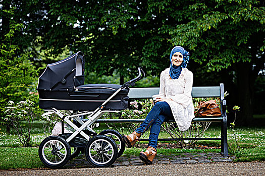 女人,围巾,婴儿车,公园