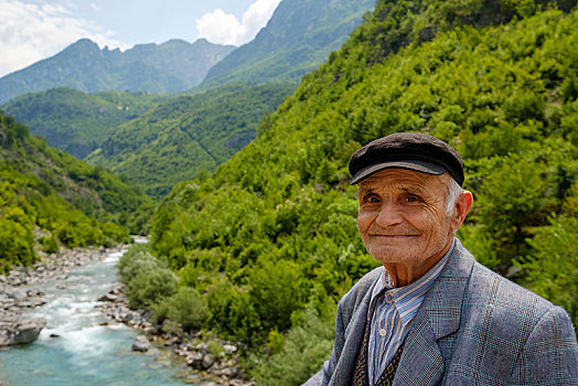 老人,正面,河,区域,阿尔巴尼亚,阿尔卑斯山,欧洲
