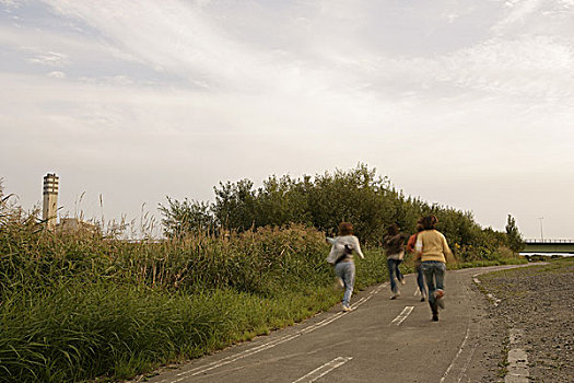 人,道路,地点