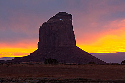 日出,灰色,腮须,纪念碑谷纳瓦霍部落公园,纪念碑谷,亚利桑那,美国