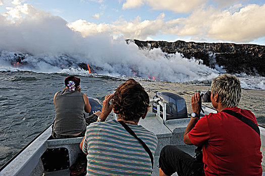 美国,夏威夷,夏威夷大岛,基拉韦厄火山,三个女人,船,摄影,火山岩,飘动,海洋