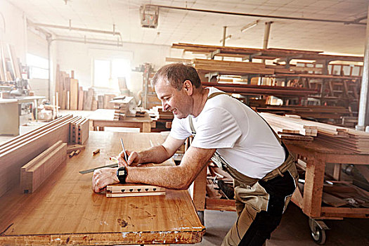 男性,木匠,标记,木头,铅笔,工作台