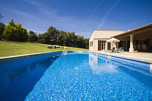 房子,庭院泳池