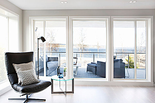 旋轴,椅子,玻璃桌,客厅,角,风景,室外,平台,海岸