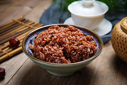 粗粮红米饭