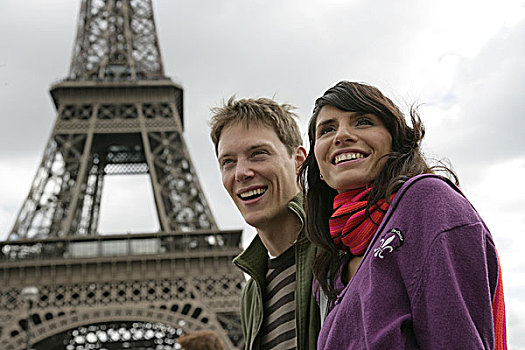 法国,巴黎,艾菲尔铁塔,特写,一对,年轻,头像,微笑