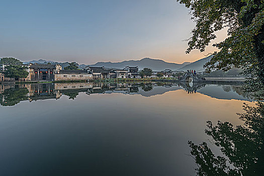 黄山市黟县宏村南湖风光