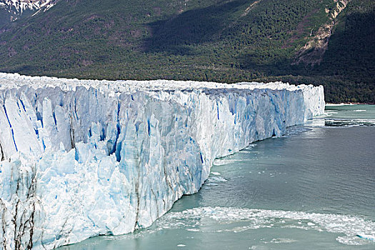 莫雷诺冰川,洛斯格拉希亚雷斯国家公园,阿根廷,南美