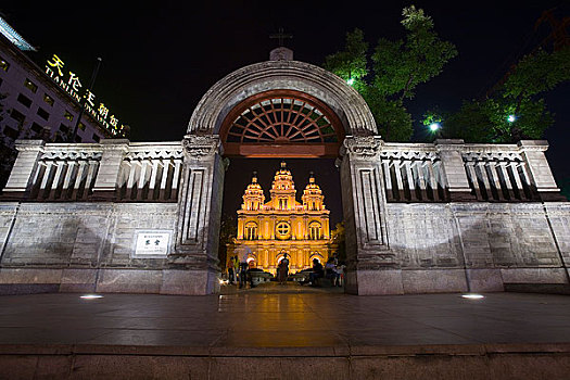 北京王府井教堂夜景