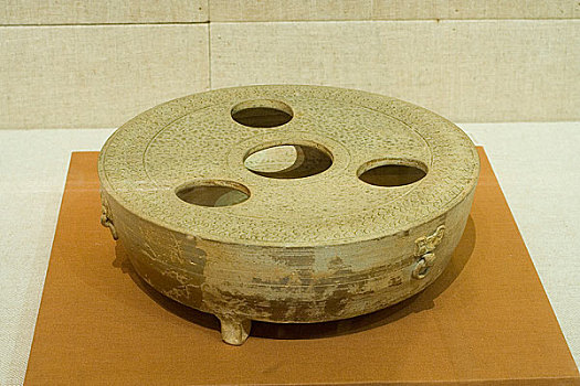 浙江杭州省博物馆战国原始瓷温酒器