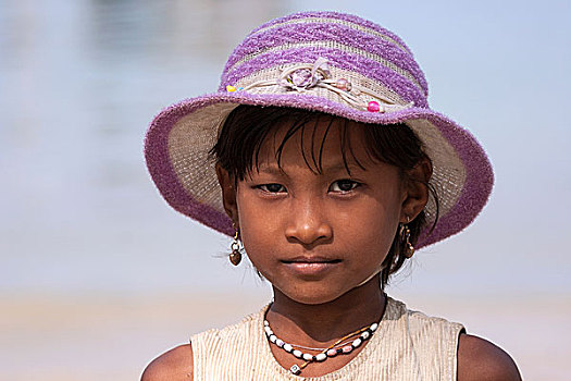 女孩,粉色,帽子,耳饰,项链,头像,若开邦,缅甸,亚洲