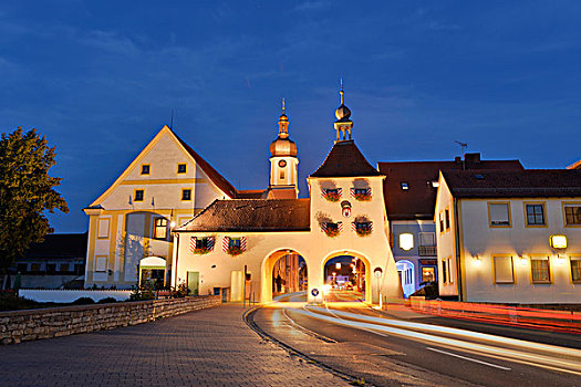 建筑结构,随着,交通信号灯,在蓝色时刻,上普法尔茨,巴伐利亚,德国