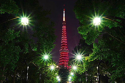 光亮,东京塔