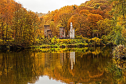 城堡遗迹,秋天,鲁尔区,北莱茵威斯特伐利亚,德国,欧洲