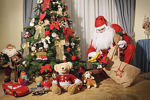 圣诞老人,放,玩具,圣诞树