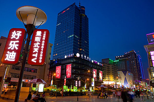 四川成都春熙路夜景