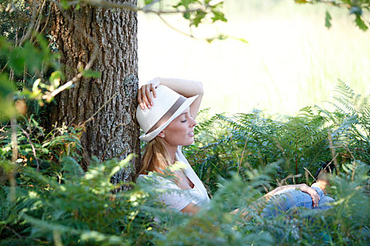 美女,帽子,放松,树林
