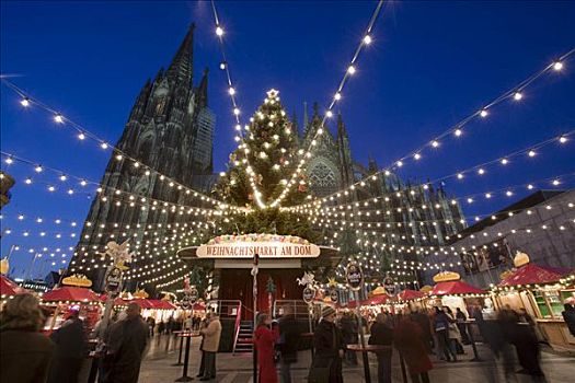 人,圣诞市场,正面,科隆大教堂,科隆,北莱茵威斯特伐利亚,德国,欧洲