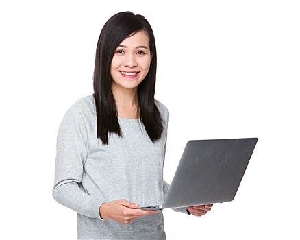 年轻,亚洲女性,使用,笔记本电脑