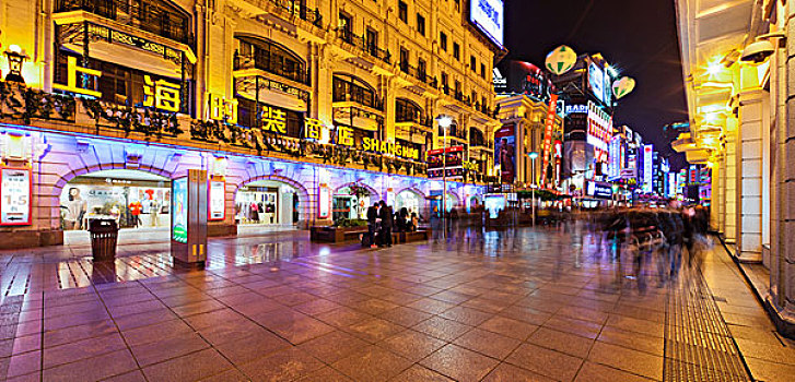 上海南京东路步行街