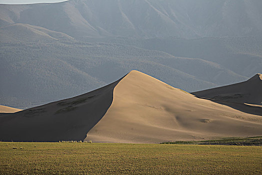 哈密鸣沙山