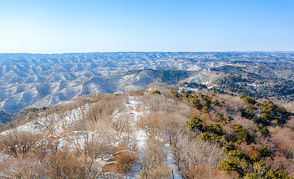 陕西黄龙县神道岭冬天雪景