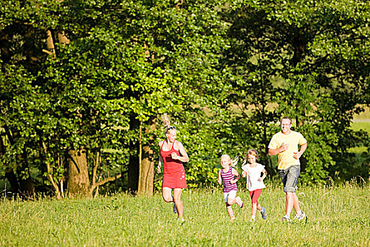 家庭,五个,练习,户外,慢跑,木头