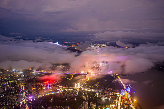 广西梧州,雨后云雾夜景如仙境