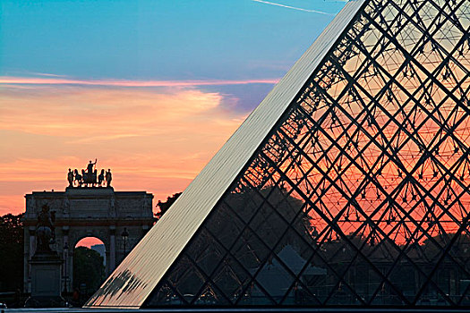 金字塔,黄昏,卢浮宫金字塔,卢浮宫,巴黎,法国
