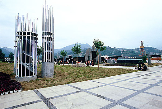 长江三峡三峡大坝截流纪念园音乐广场雕塑