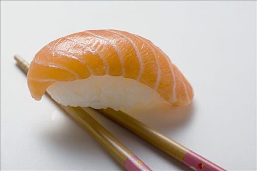 握寿司,三文鱼,筷子