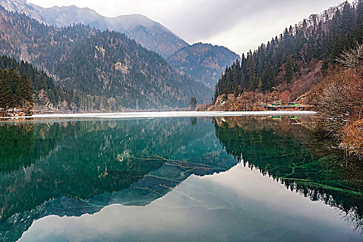 九寨沟的冬景