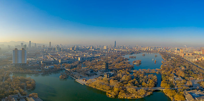 济南大明湖全景