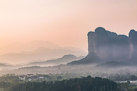 江西省鹰潭市龙虎山国家地质景区自然景观