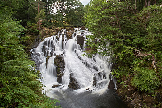 瀑布,靠近,雪墩国家公园,威尔士,英国
