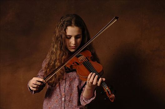 肖像,小女孩,演奏,小提琴