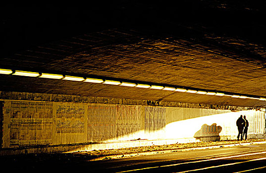 影子,隧道