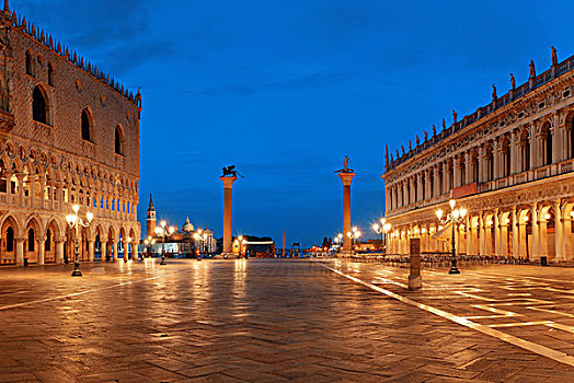 古建筑,夜晚,圣马可广场,威尼斯,意大利