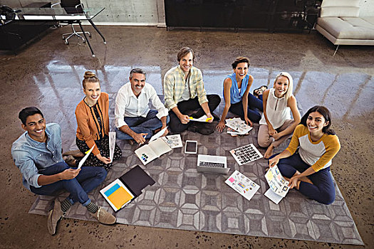 商业创意,团队,坐在地板上,办公室,头像