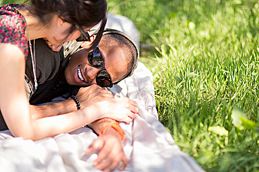 浪漫,年轻,情侣,野餐毯,公园