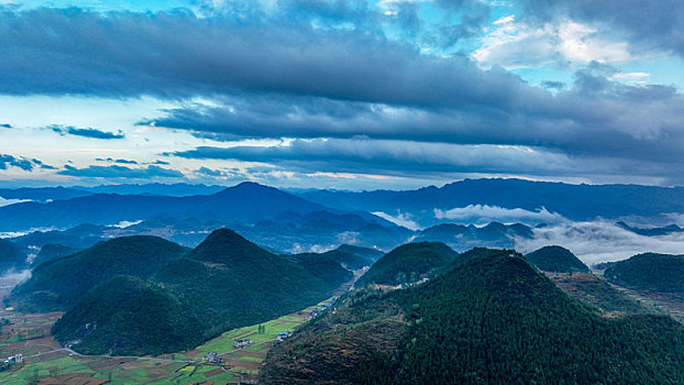 重庆酉阳,乡村雨后风景美