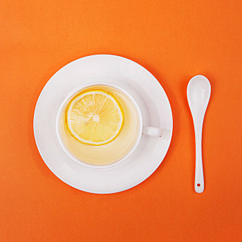 white,cup,of,lemon,tea
