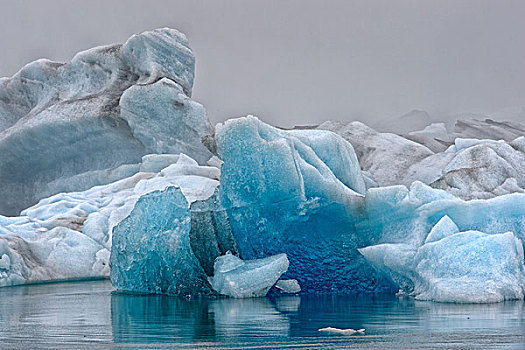 漂浮,蓝色,冰山,杰古沙龙湖,冰河,泻湖,雾,南方,区域,冰岛,欧洲