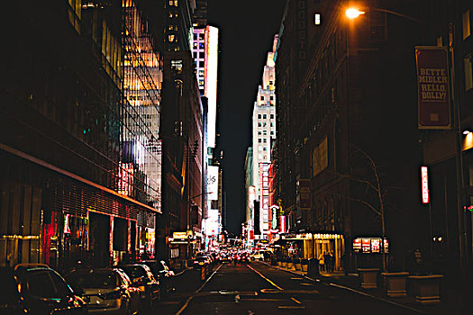 城市街道,夜晚