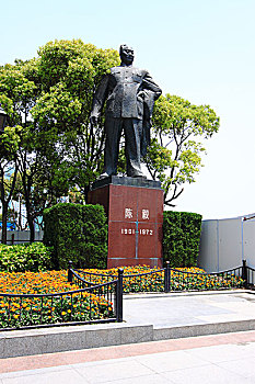 上海陈毅市长雕塑
