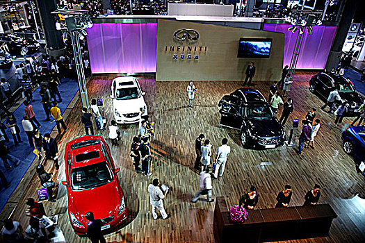 2010重庆汽车展,英菲尼迪汽车展区