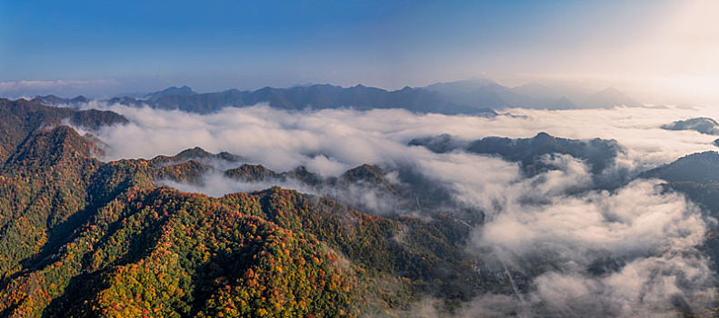 陕西汉中留坝秦岭秋色