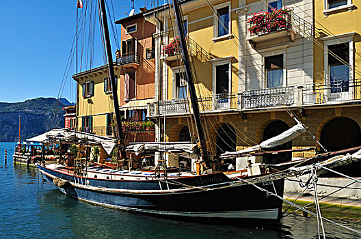 老,帆船,港口,马尔切斯内,加尔达湖,威尼托,威尼西亚,意大利,欧洲